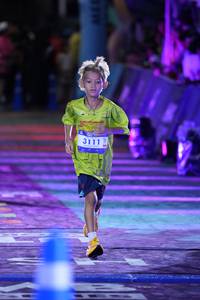 BIB: 3111
                            <button type="button" onclick="openModal(26222147)" class="btn btn-primary btn-sm float-right btn-popup" data-toggle="modal" data-target=".modal-high-quality">
                        <i class="fas fa-shopping-cart"></i> Add to Cart
                    </button>
                                            <button type="button" onclick="isThisMe(26222147, true)" class="btn btn-success btn-sm float-right btn-popup btn-isme hidden" data-toggle="tooltip" data-placement="bottom" title="นี่คือรูปของคุณใช่ไหม คลิกที่นี่เพื่อเอาเข้าอัลบั้ม">
                        <i class="fas fa-plus"></i> Add to album
                    </button>
                    <button type="button" onclick="isThisMe(26222147, false)" class="btn btn-warning btn-sm float-right btn-popup btn-isnotme hidden">
                        <i class="fas fa-ban"></i> Remove from album
                    </button>